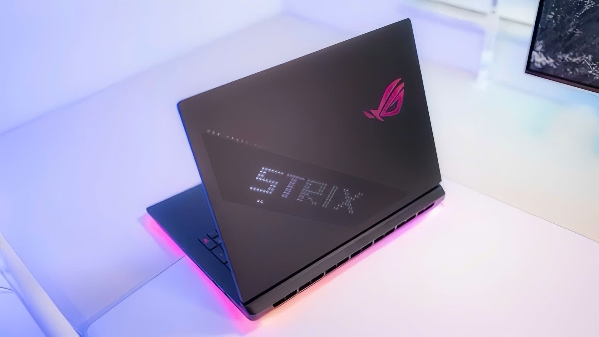 Đánh giá Asus ROG Strix SCAR 18 G835 (2025): Siêu phẩm gaming dẫn đầu kỷ nguyên RTX 50-series 1 Asus ROG Strix SCAR 18 G835 2025 18