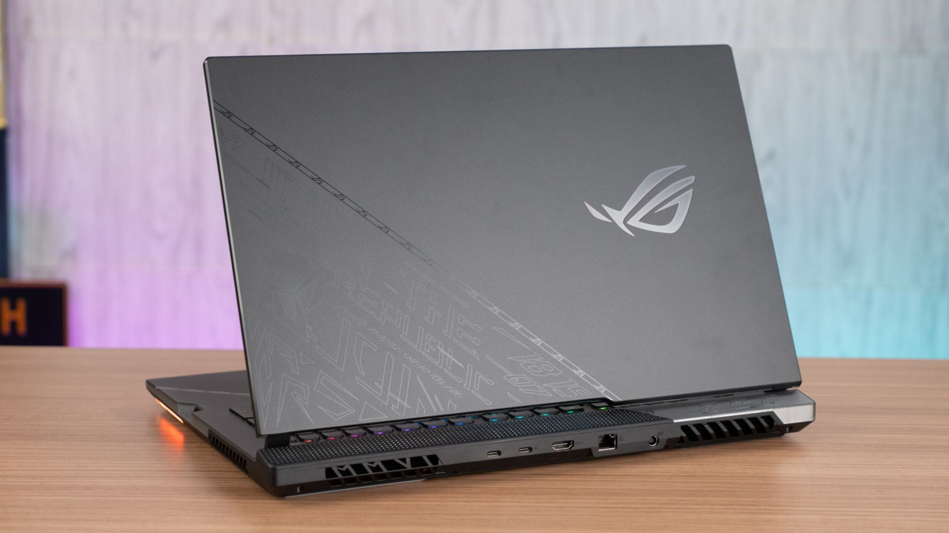 Đánh giá Asus ROG Strix Scar 17 2022 (G733C): Một chiếc laptop gaming đáng sở hữu nhất hiện nay! 1 Asus ROG Strix Scar 17 2022 G733C 1