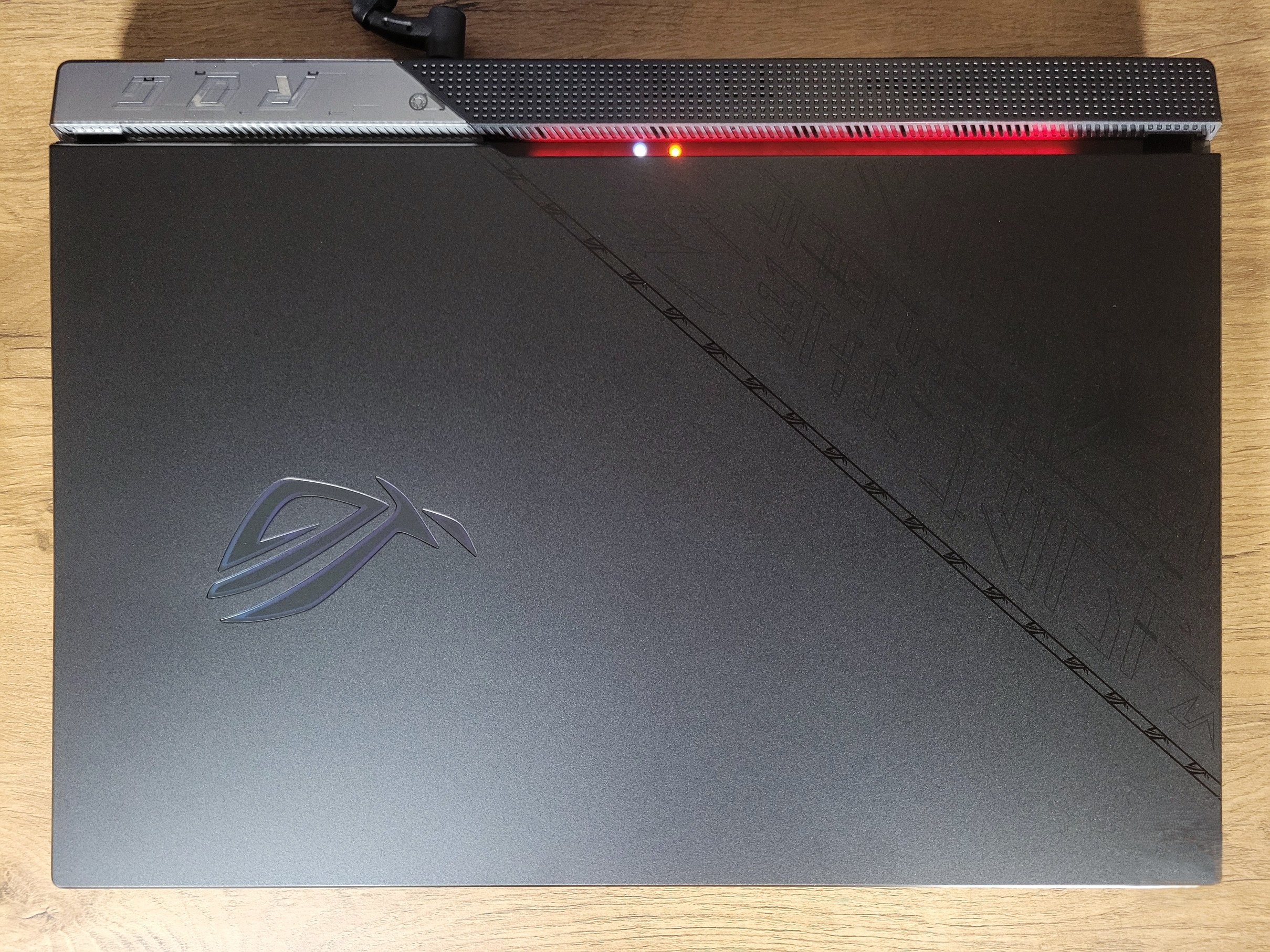 Asus ROG Strix Scar 17 2022 G733C 11