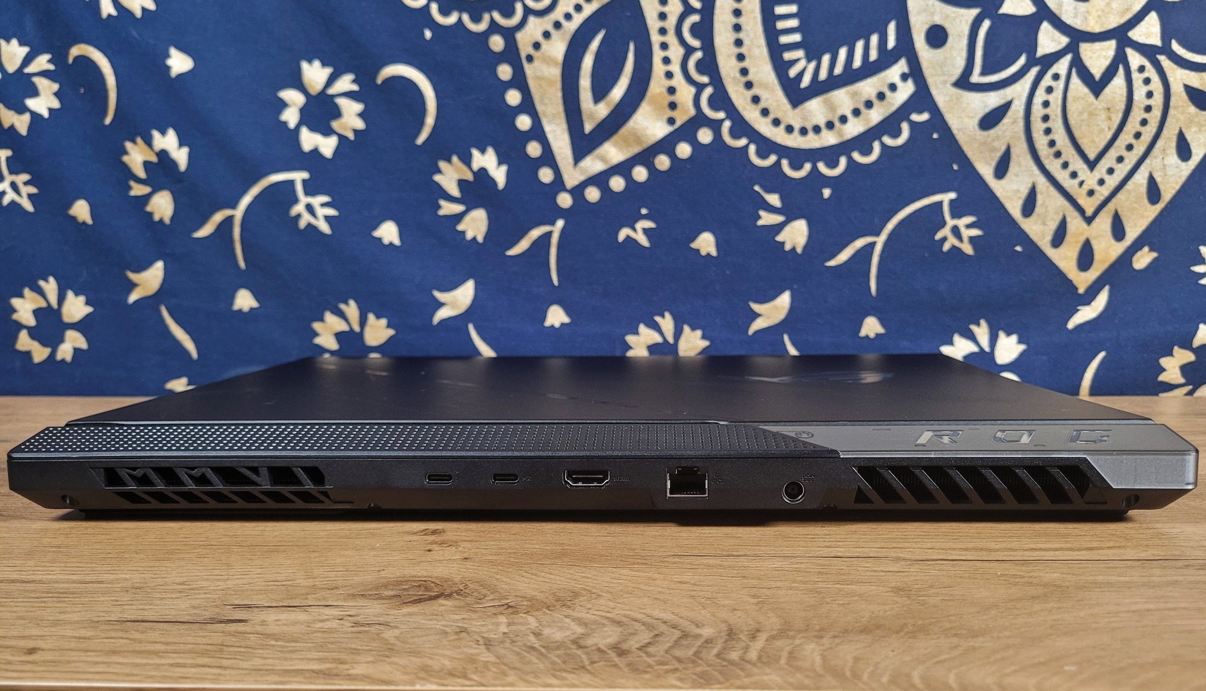 Asus ROG Strix Scar 17 2022 G733C 3