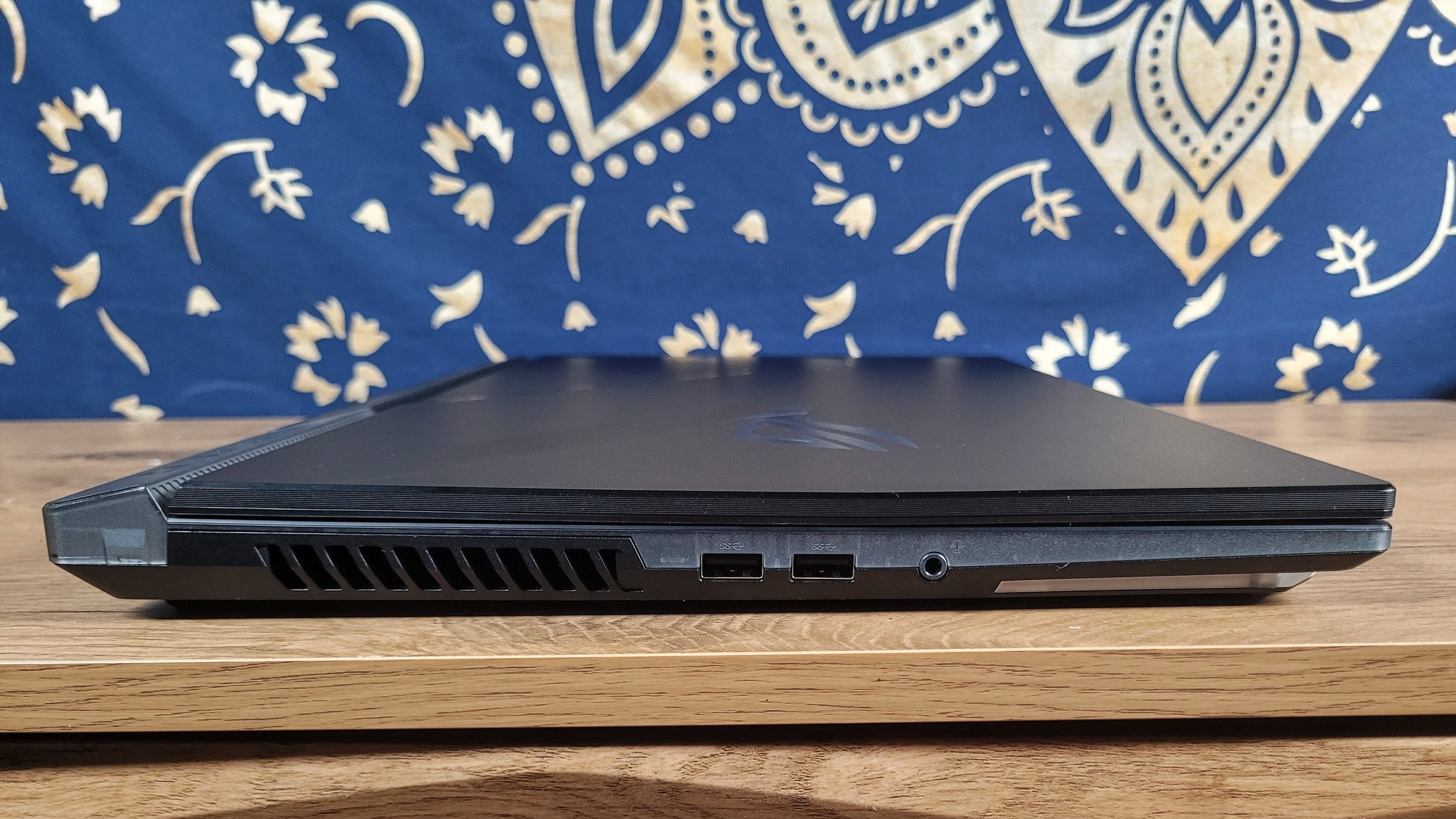 Asus ROG Strix Scar 17 2022 G733C 4