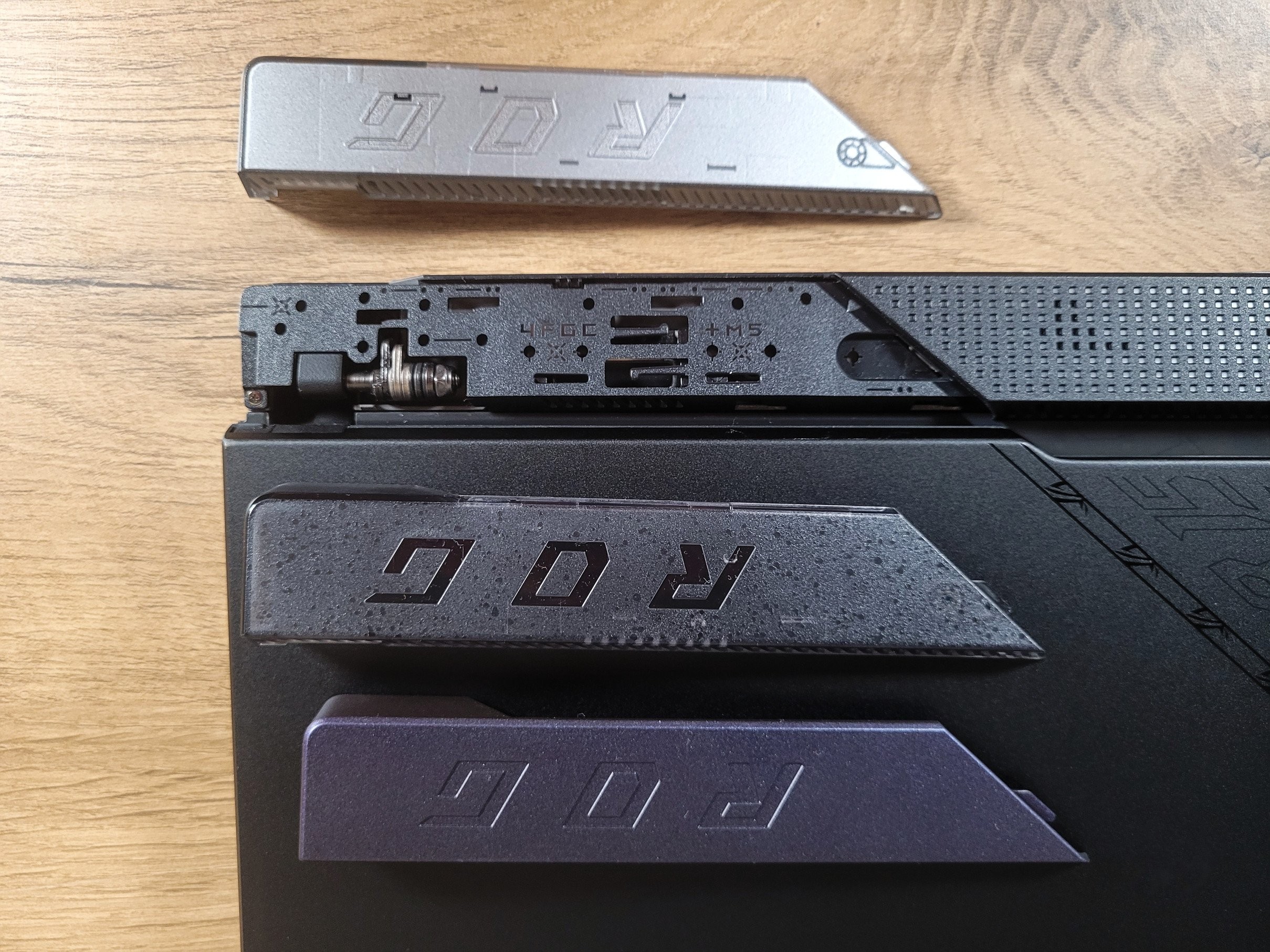 Asus ROG Strix Scar 17 2022 G733C 9