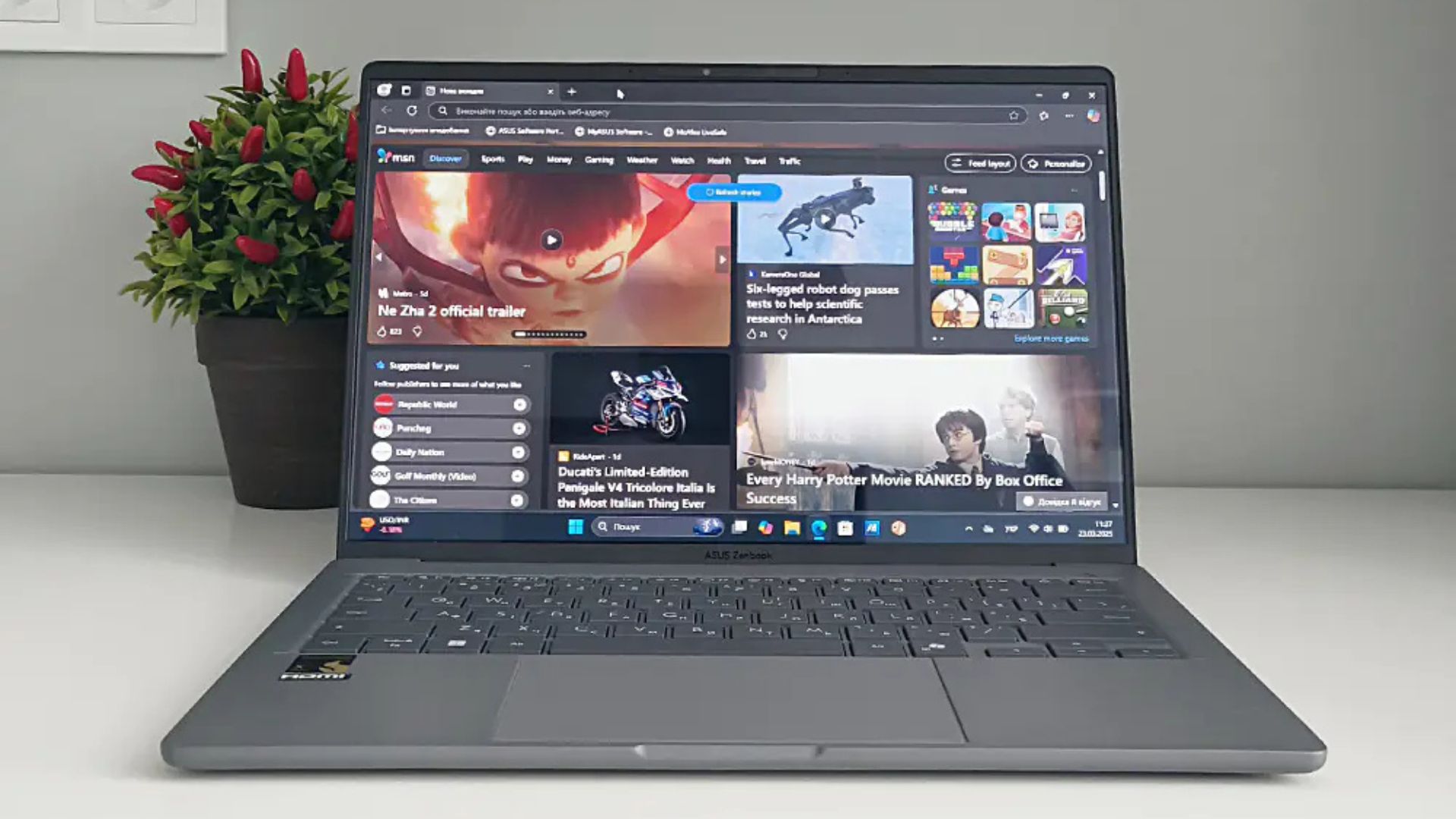Đánh giá Asus Zenbook A14 (UX3407): Liệu có phải là chiếc laptop tốt nhất năm 2025? 1 Asus Zenbook A14 UX3407 1