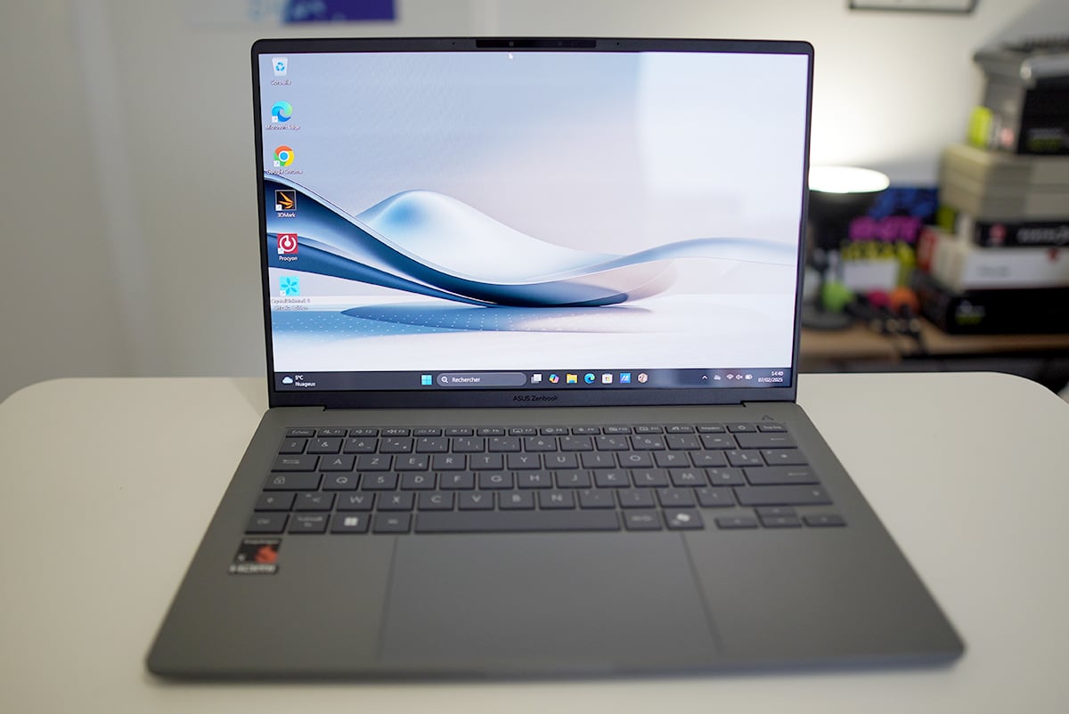 Đánh giá Asus Zenbook A14 (UX3407): Liệu có phải là chiếc laptop tốt nhất năm 2025? 25 Asus Zenbook A14 UX3407 14