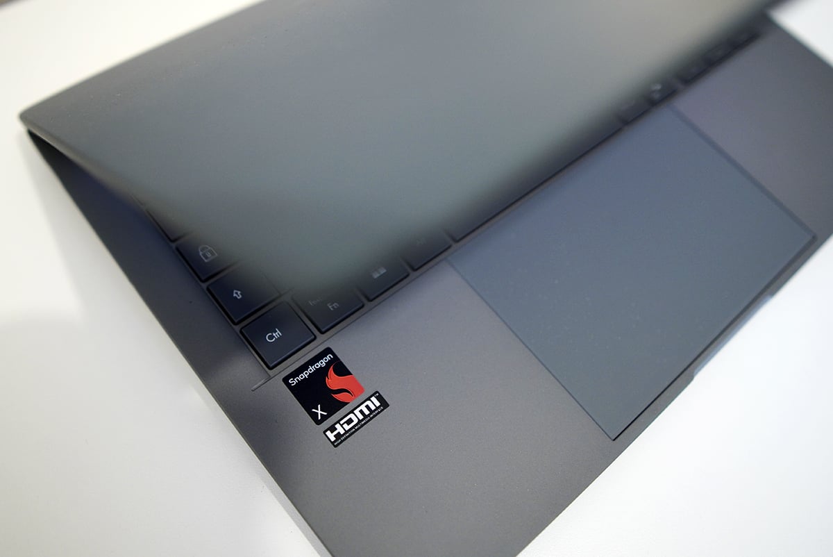 Đánh giá Asus Zenbook A14 (UX3407): Liệu có phải là chiếc laptop tốt nhất năm 2025? 34 Asus Zenbook A14 UX3407 3