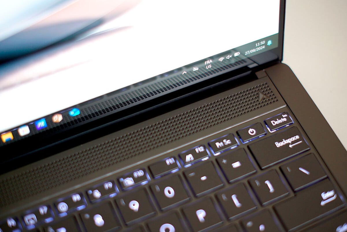 Đánh giá Asus Zenbook S 14 (UX5406): Sức mạnh Core Ultra 200V, bước tiến vượt bậc về pin 42 Asus Zenbook S 14 UX5406 2