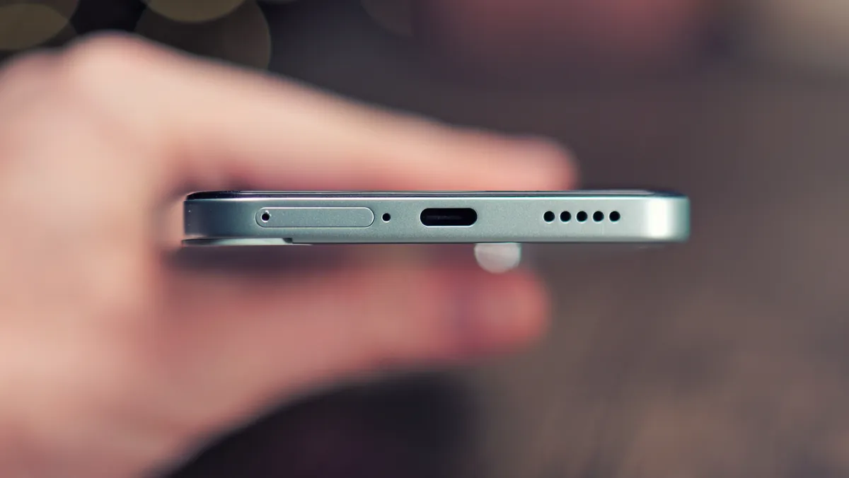 Đánh giá CMF Phone 2 Pro: Thiết kế táo bạo và camera 50MP với giá siêu hời 31 CMF Phone 2 Pro 12