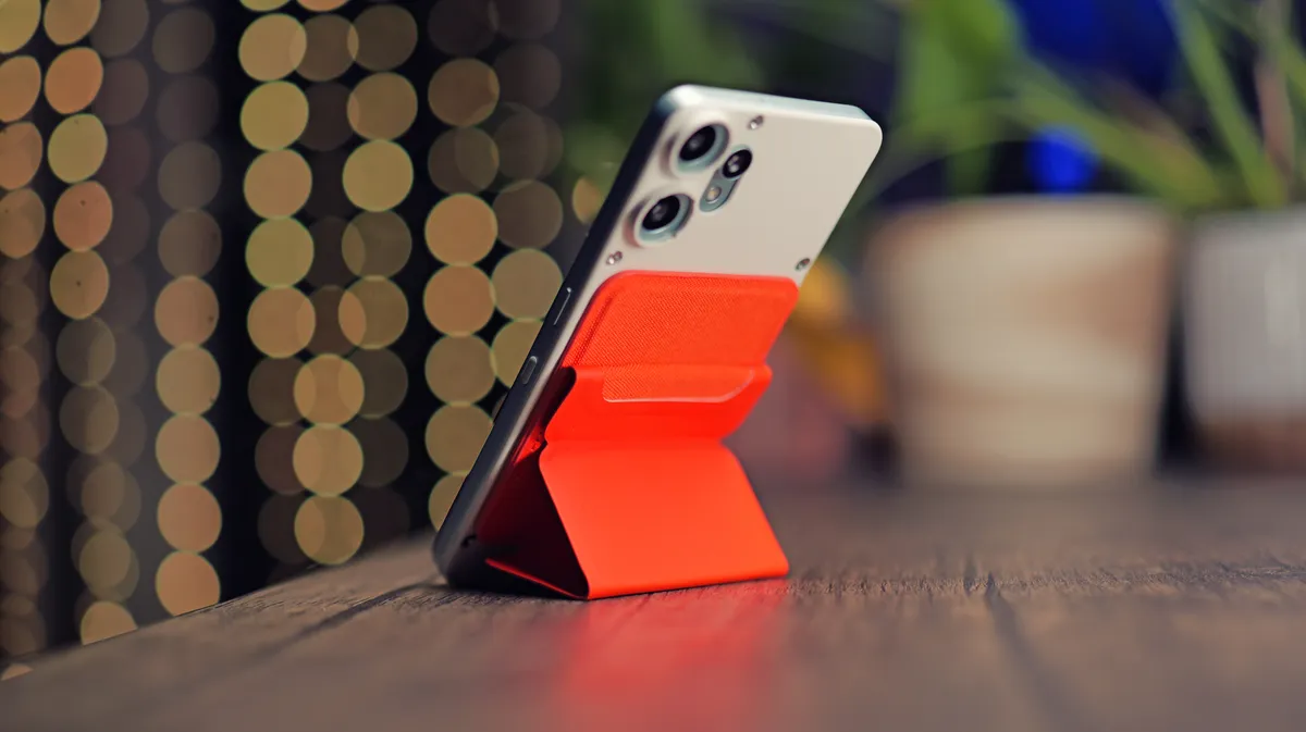 Đánh giá CMF Phone 2 Pro: Thiết kế táo bạo và camera 50MP với giá siêu hời 38 CMF Phone 2 Pro 19