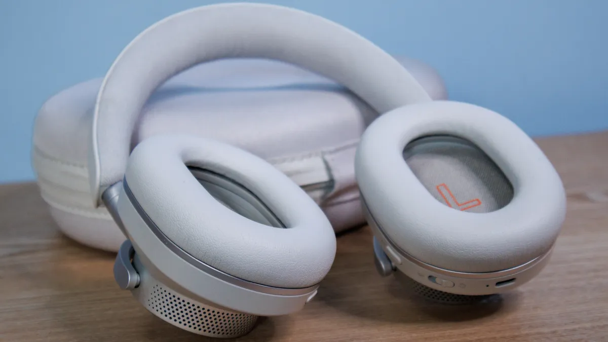 Cambridge Audio Melomania P100 SE 12