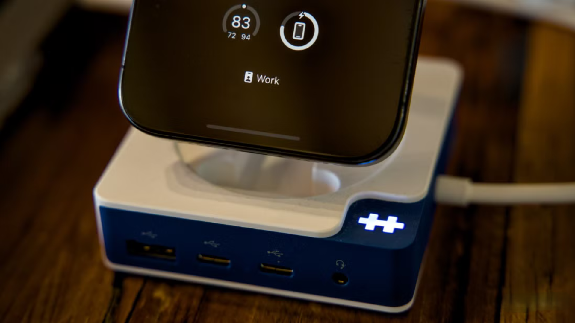 Đánh giá HyperDrive Flex MagCharge USB-C Hub 1 Danh gia HyperDrive Flex MagCharge USB C Hub 1 1