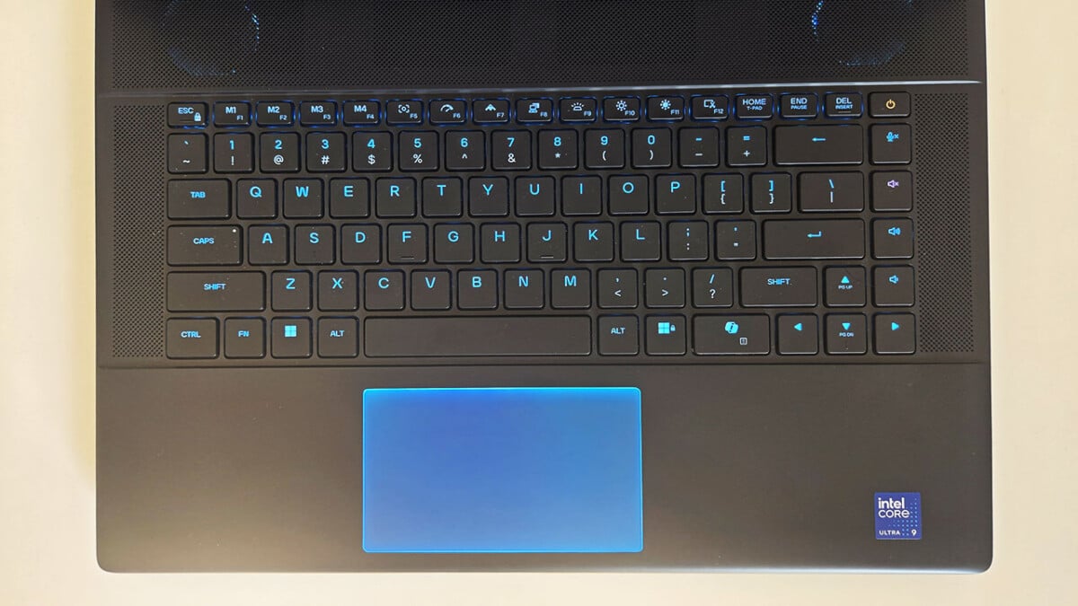 Dell Alienware 16 Area 51 AA16250 11