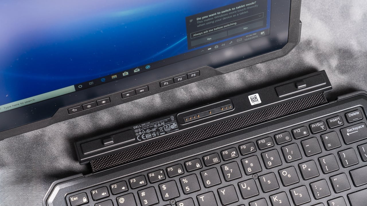 Đánh giá Dell Latitude 7220 Rugged Extreme Tablet: Chiếc máy tính bảng siêu bền cho mọi môi trường khắc nghiệt! 29 Dell Latitude 7220 Rugged Extreme Tablet 11