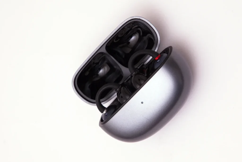 Đánh giá EarFun Clip: Tai nghe mở giá phải chăng với âm thanh Hi-Res và sự thoải mái cả ngày 9 EarFun Clip 1 e1754033620486