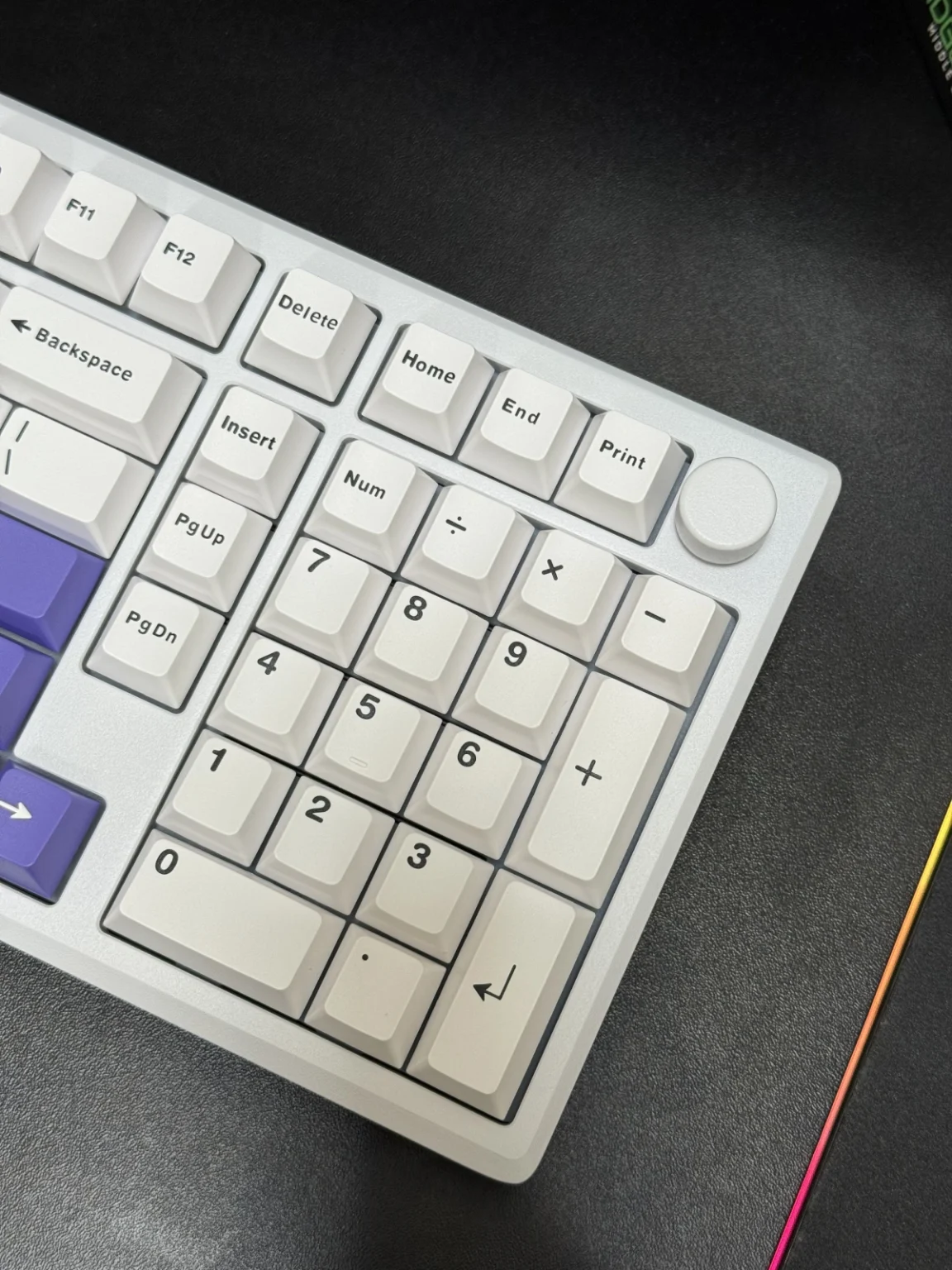 Đánh giá bàn phím cơ Epomaker Galaxy 100: Hiệu suất 96% với VIA tùy chỉnh 16 Epomaker Galaxy 100 4