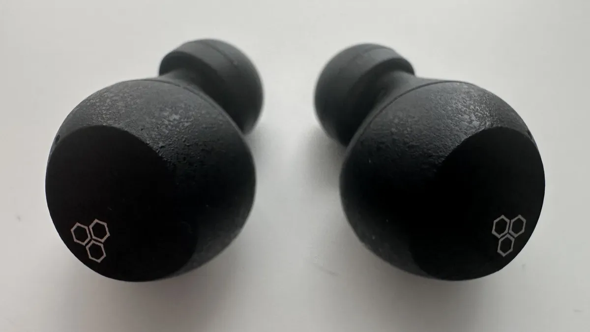 Đánh giá tai nghe Final Audio ZE3000 SV: Công nghệ Comfort ANC kết hợp âm thanh đỉnh cao 8 Final Audio ZE3000 SV 1