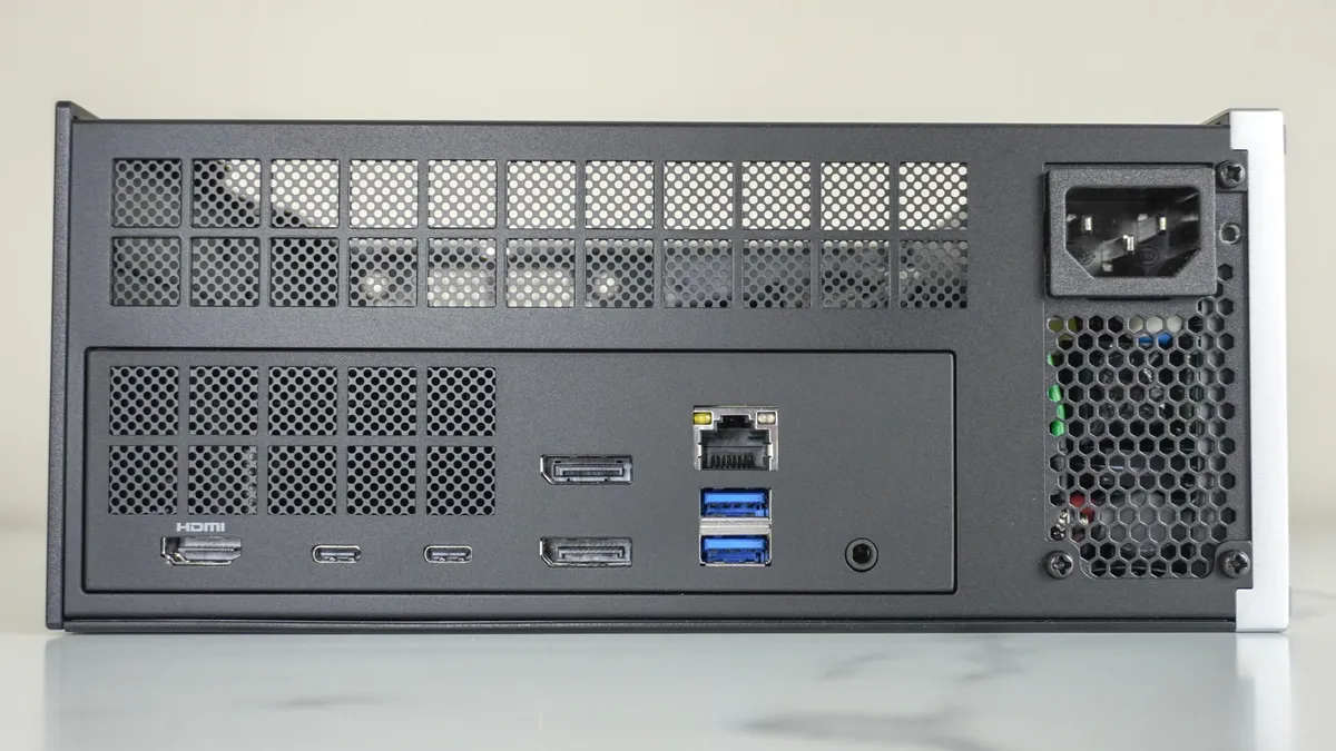 Trải nghiệm Framework Desktop: Nó hoàn toàn thay đổi cách nhìn của tôi về PC Mini 24 Framework Desktop 10