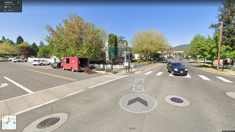 So sánh Google Maps và Waze: Ứng dụng nào giúp bạn di chuyển nhanh hơn? 14 Google Maps va Waze 2