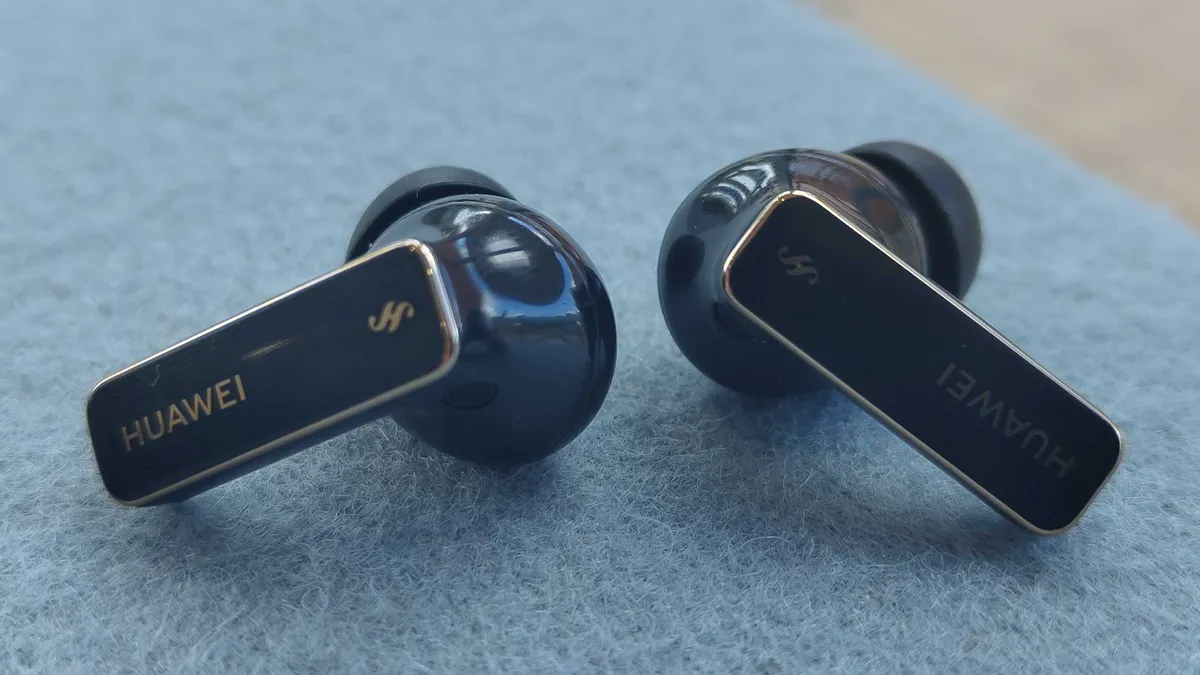 Huawei FreeBuds Pro 4 6