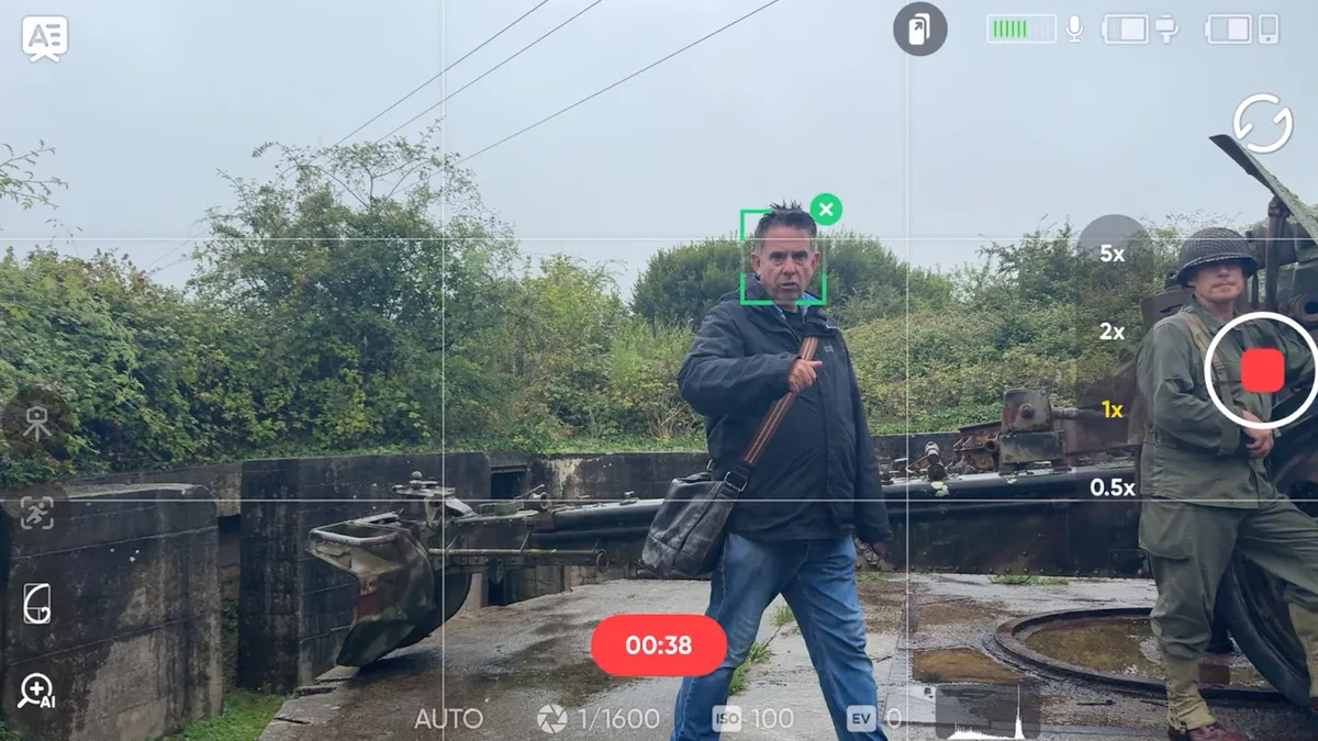 Đánh giá gimbal Insta360 Flow 2: Cỗ máy AI nhỏ gọn cho quay phim di động mượt mà 12 Insta360 Flow 2 6