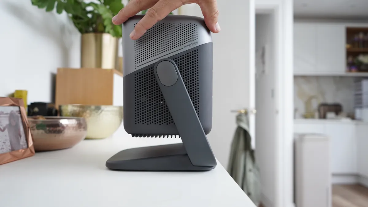 Đánh giá máy chiếu JMGO N1S Ultra: Đỉnh cao 4K ba tia laser với thiết lập siêu dễ 11 JMGO N1S Ultra 2