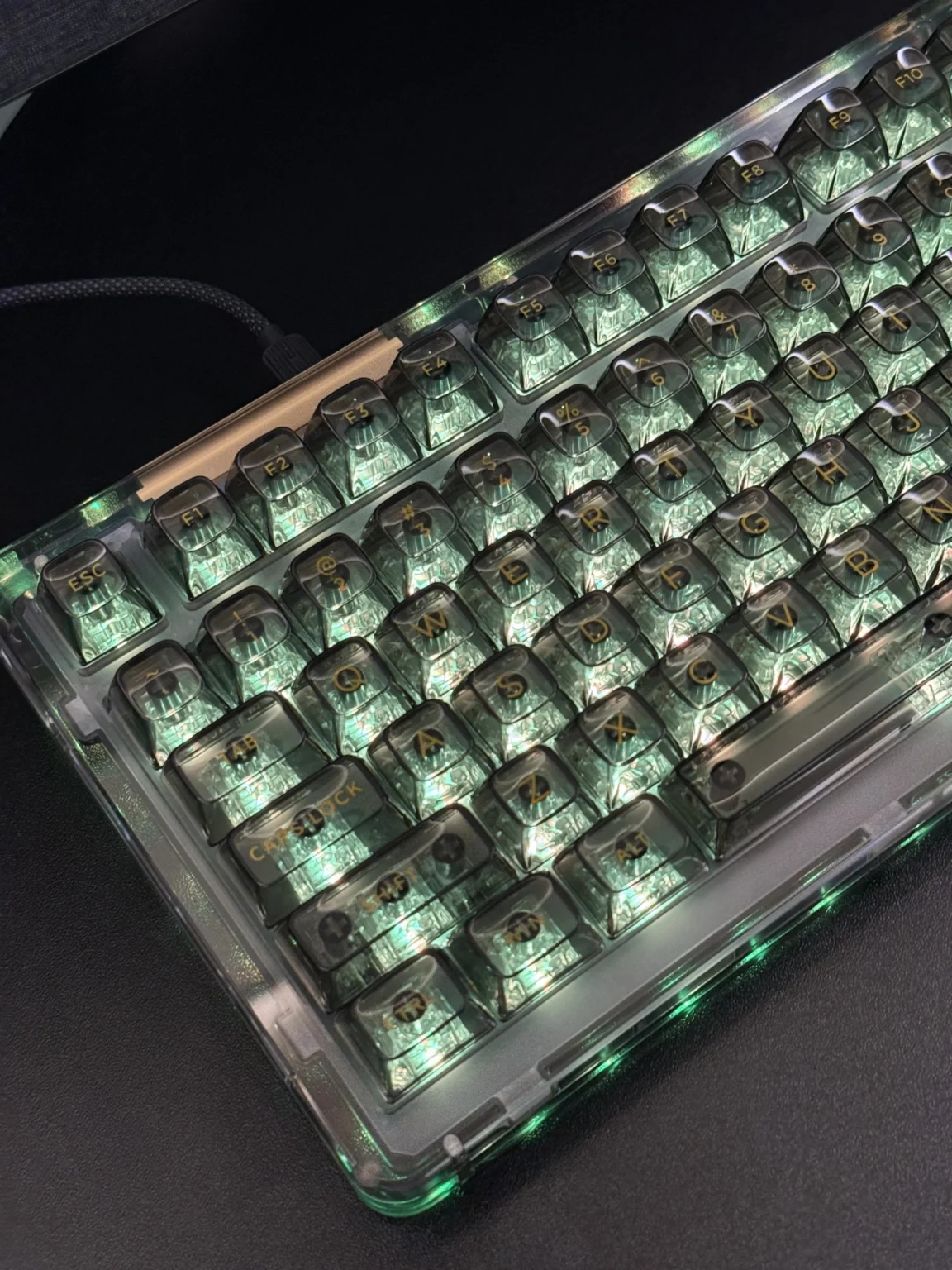 Đánh giá KiiBOOM Phantom 98: Bàn phím Crystal Switch hoàn hảo cho Game thủ 17 KiiBOOM Phantom 98 6