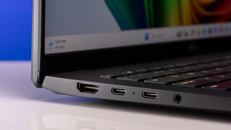 Đánh giá LG Gram 17 (2025): Laptop 17 inch siêu nhẹ, pin khủng, màn hình lớn cho mọi tác vụ 27 LG Gram 17 2025 2