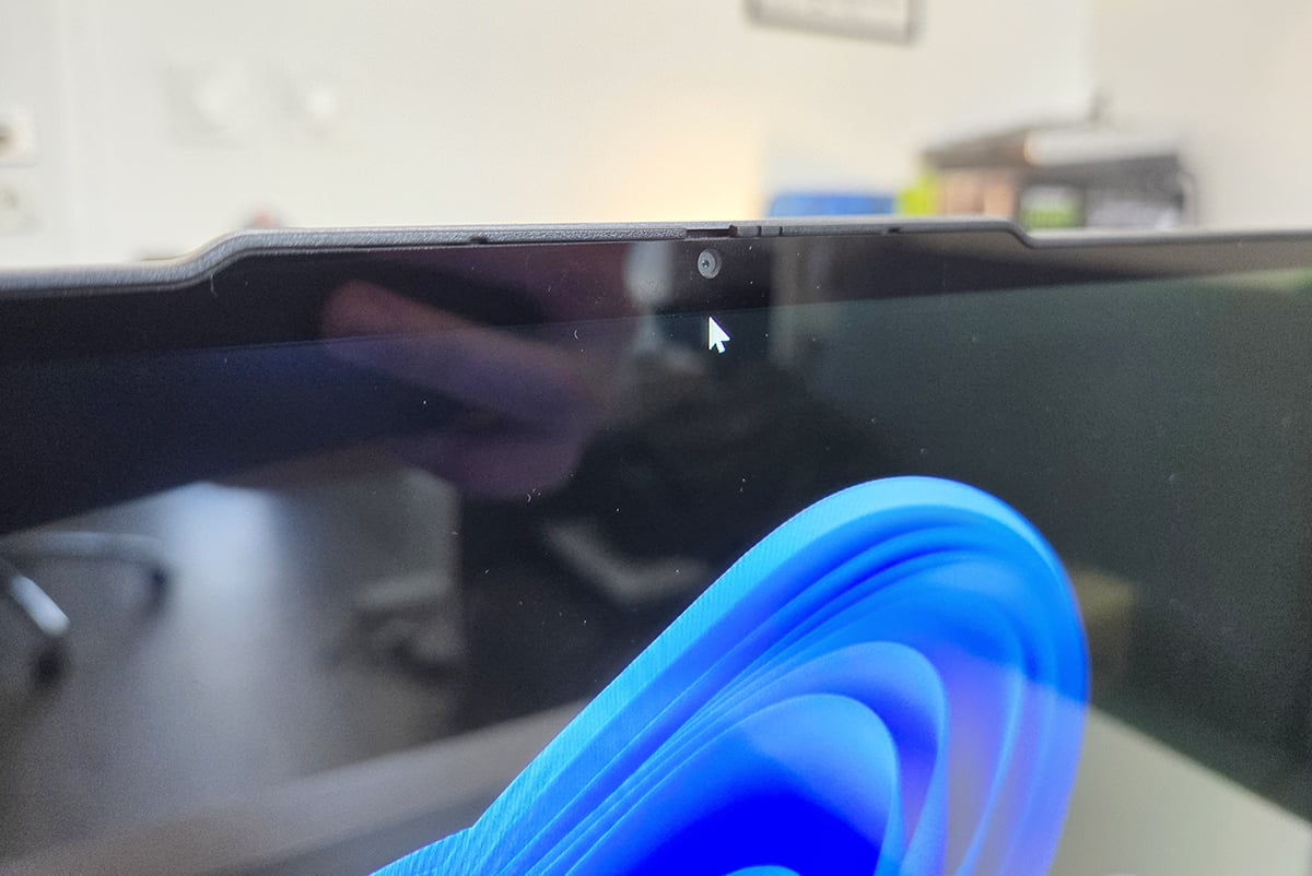 Lenovo IdeaPad 5x 2 in 1 14Q8X9 6