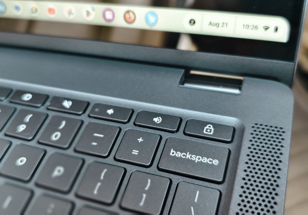 Trải nghiệm Lenovo IdeaPad Flex 5i Chromebook Plus: Linh hoạt, pin dài, màn hình cảm ứng 360° 24 Lenovo IdeaPad Flex 5i Chromebook Plus 10 e1755923234429