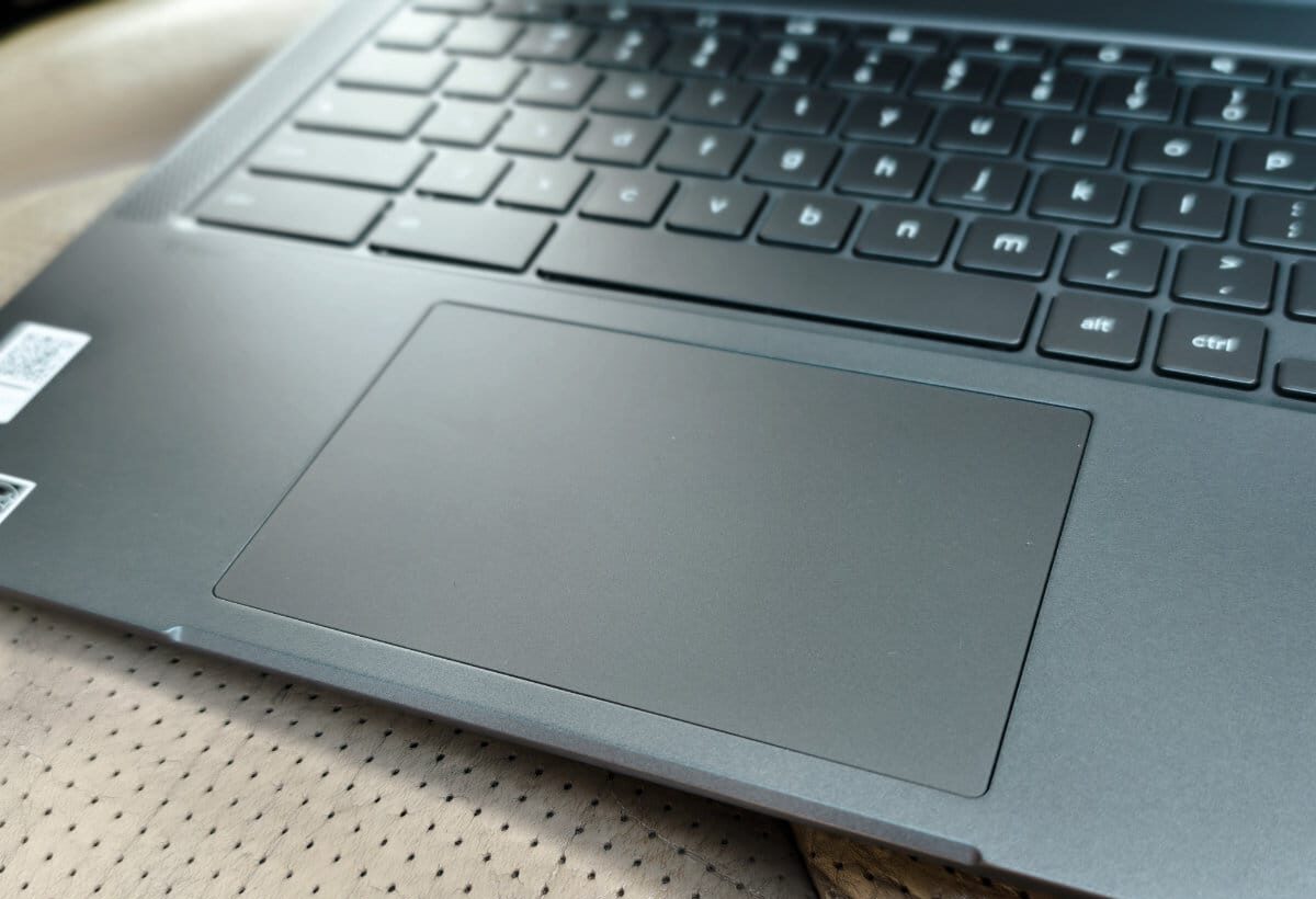 Trải nghiệm Lenovo IdeaPad Flex 5i Chromebook Plus: Linh hoạt, pin dài, màn hình cảm ứng 360° 18 Lenovo IdeaPad Flex 5i Chromebook Plus 4 e1755922863219