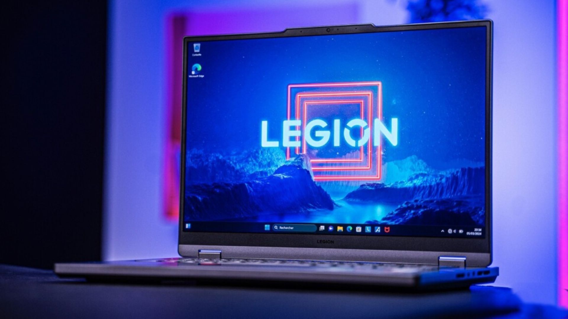 Đánh giá Lenovo Legion Slim 5 14APH8: Siêu phẩm laptop gaming mỏng nhẹ với màn hình OLED đỉnh cao 1 Lenovo Legion Slim 5 14APH8 1