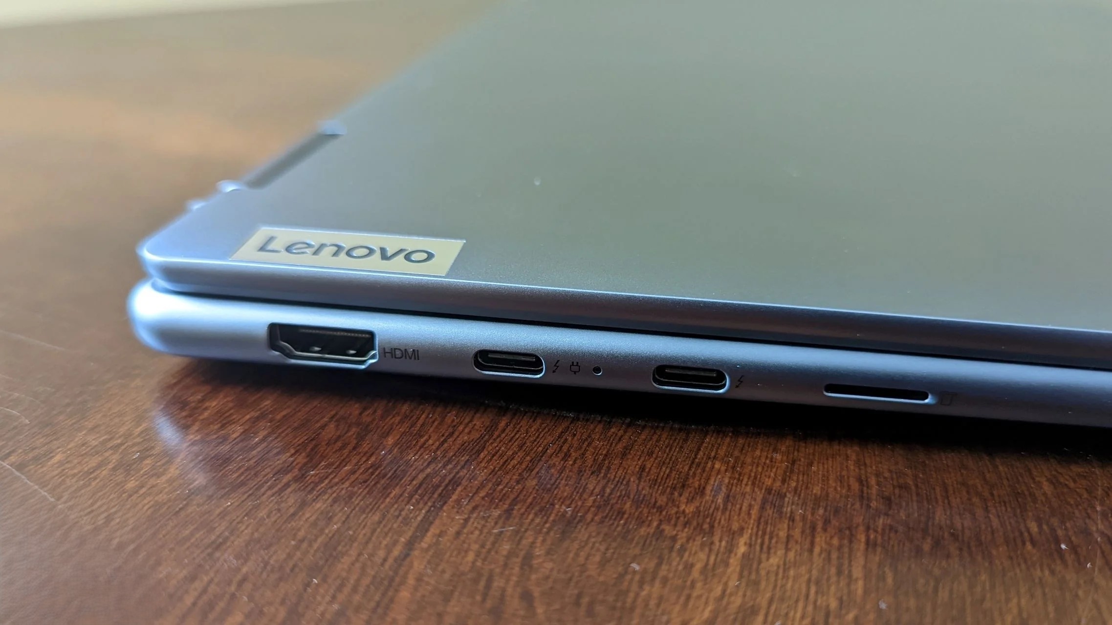 Đánh giá Lenovo Yoga 7i 14 Gen 7 (2022): Laptop 2-in-1 hoàn hảo cho công việc và giải trí! 24 Lenovo Yoga 7i 14 Gen 7 2022 5