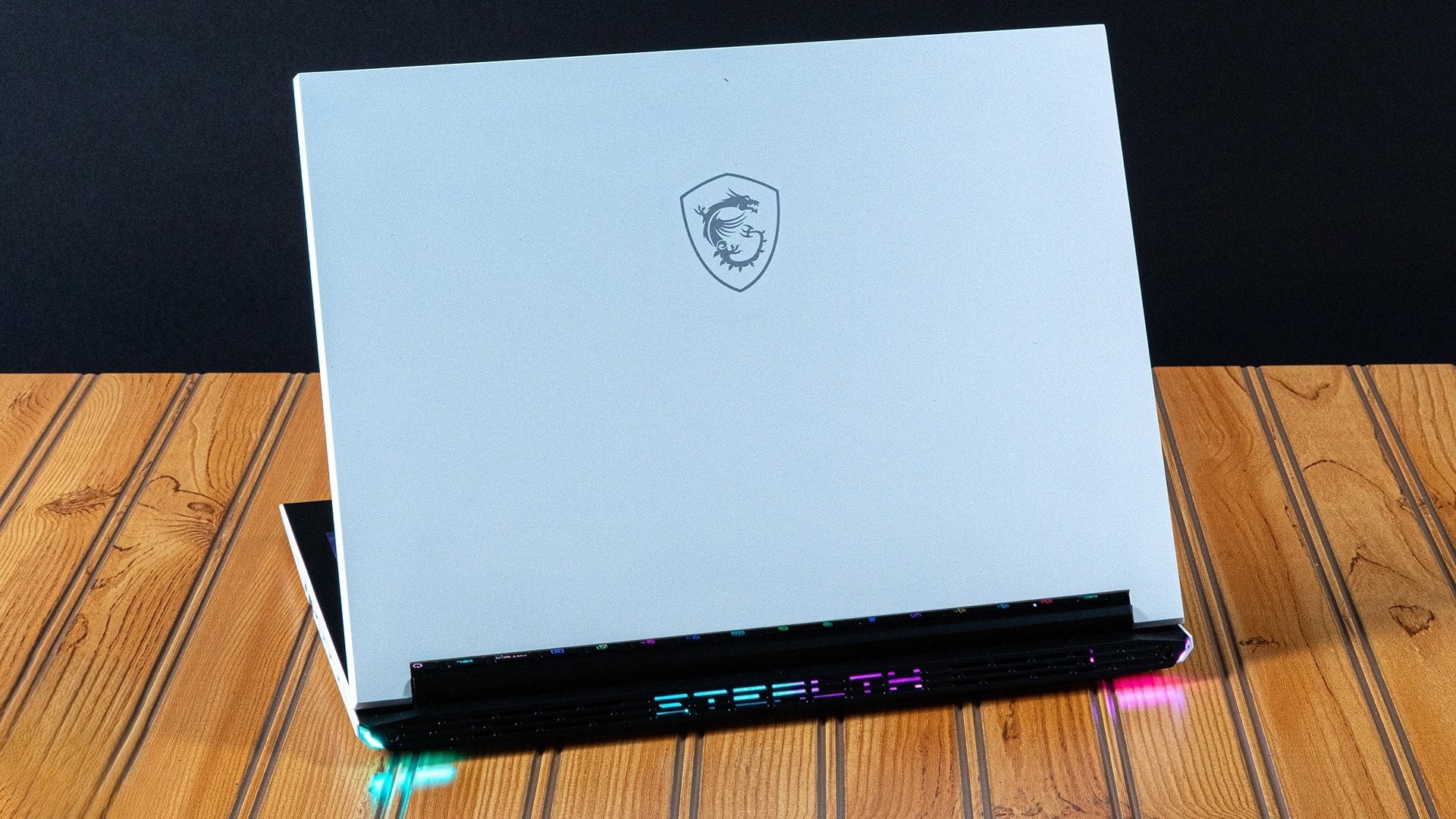 Đánh giá MSI Stealth 14 Studio: Chiếc laptop dành cho người sáng tạo nội dung mạnh mẽ và nhỏ gọn 28 MSI Stealth 14 Studio 6