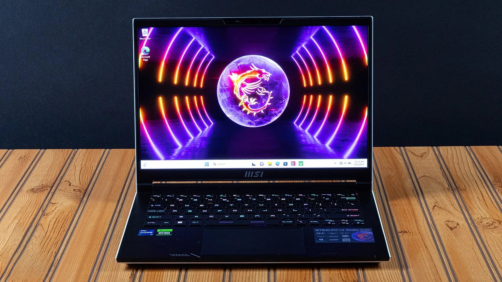 Đánh giá MSI Stealth 14 Studio: Chiếc laptop dành cho người sáng tạo nội dung mạnh mẽ và nhỏ gọn 1 MSI Stealth 14 Studio 7