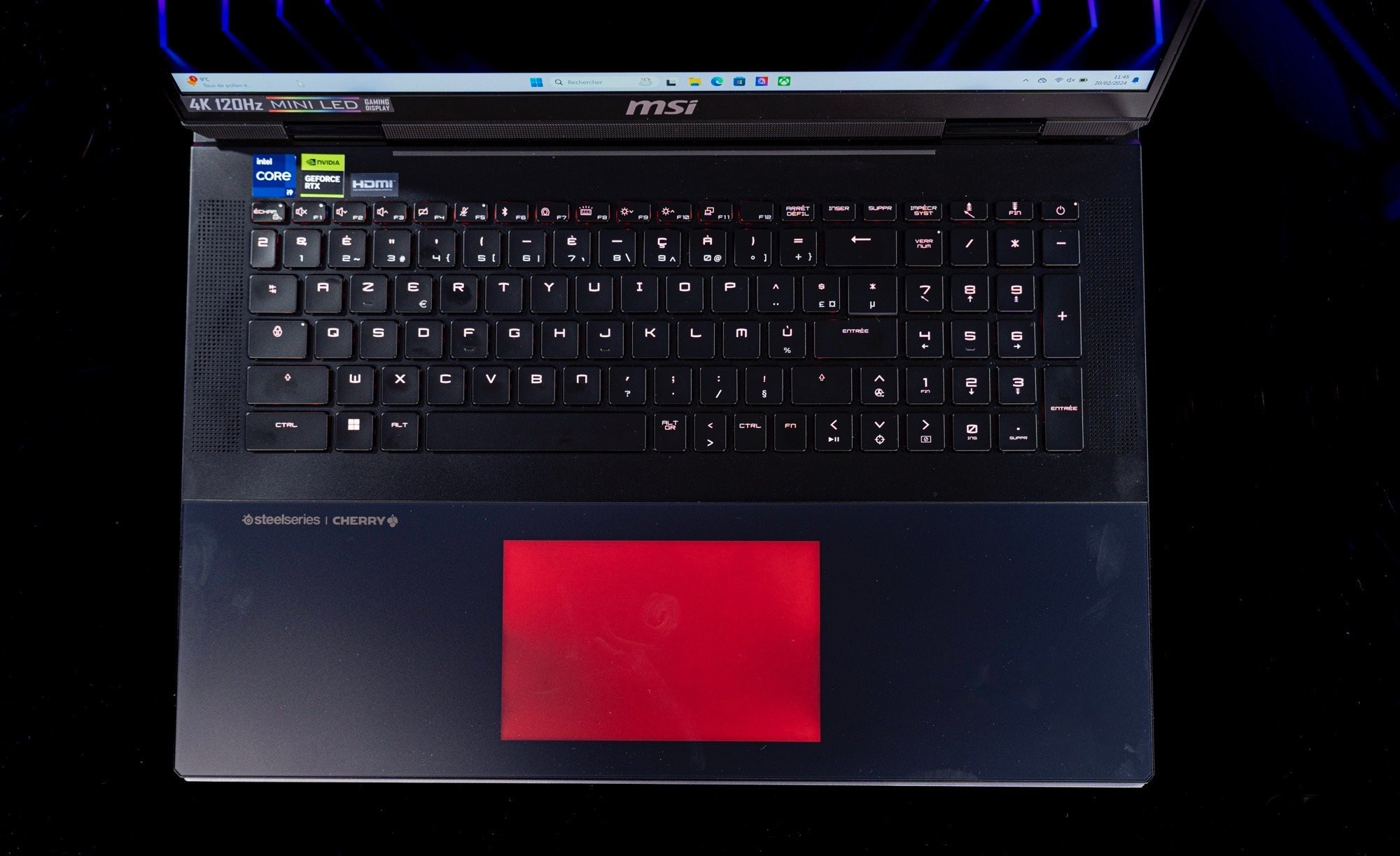 Đánh giá MSI Titan 18 HX A14V: Chiếc laptop "siêu khủng" dành cho game thủ và dân sáng tạo chuyên nghiệp 25 MSI Titan 18 HX A14V 5