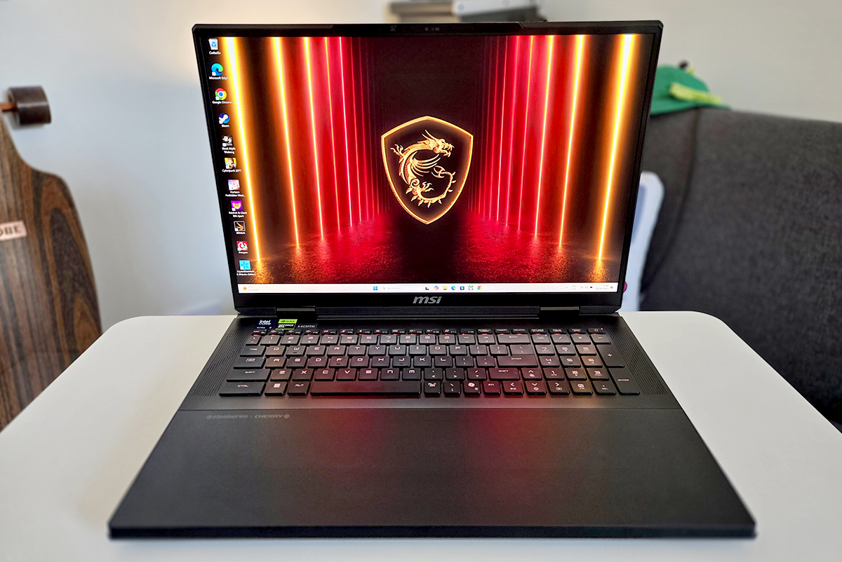 MSI Titan 18 HX AI A2XWJG 609FR 16