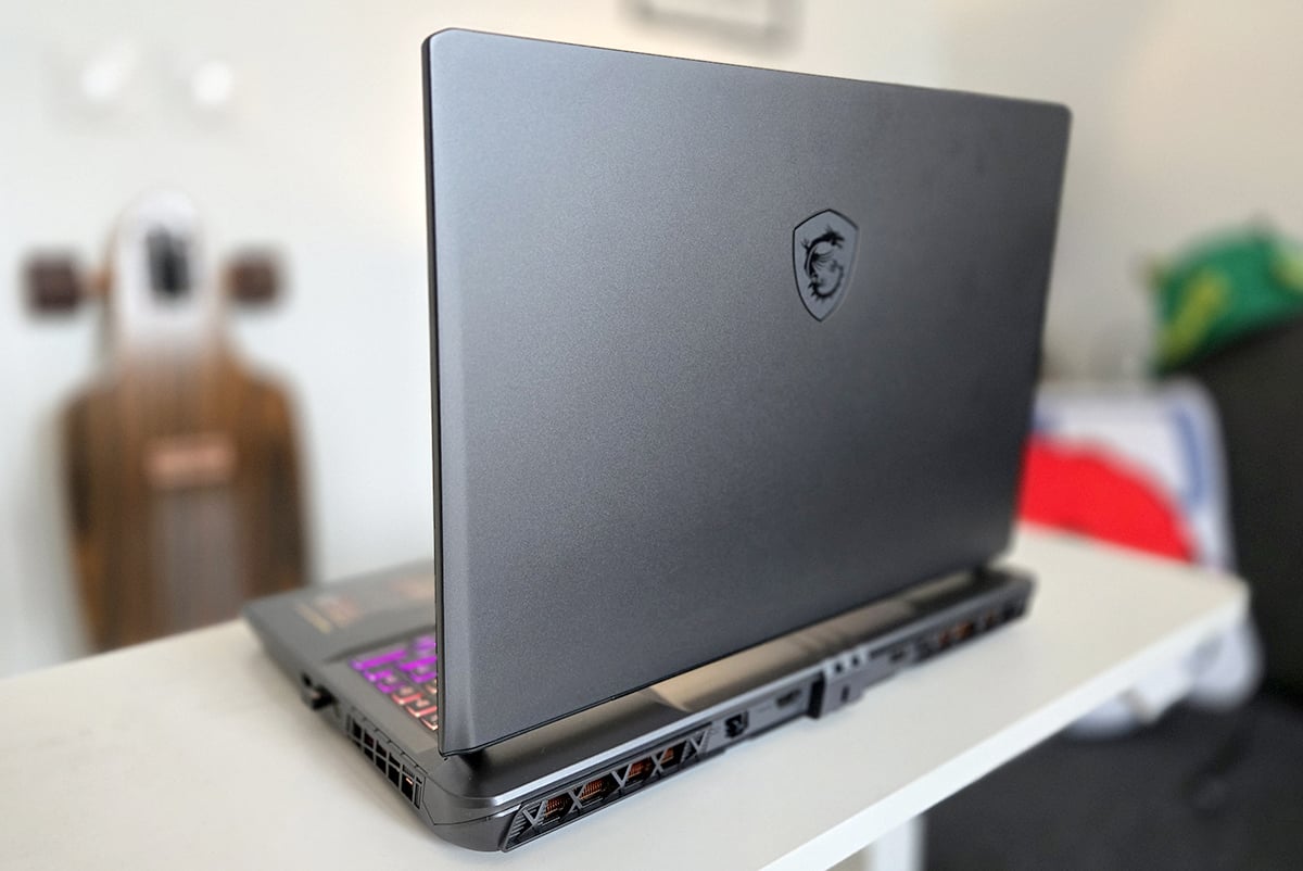 Đánh giá MSI Vector 16 HX AI A2XW: Laptop gaming mạnh mẽ để chơi game, linh hoạt cho công việc và giải trí 24 MSI Vector 16 HX AI A2XW 19