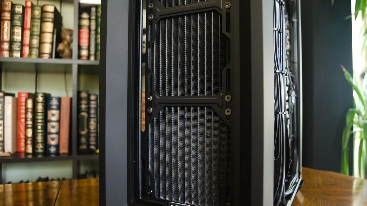 Đánh giá Maingear MG-1: Cỗ máy tùy chỉnh mạnh mẽ với thiết kế ấn tượng và hiệu suất đỉnh cao 21 Maingear MG 1 6