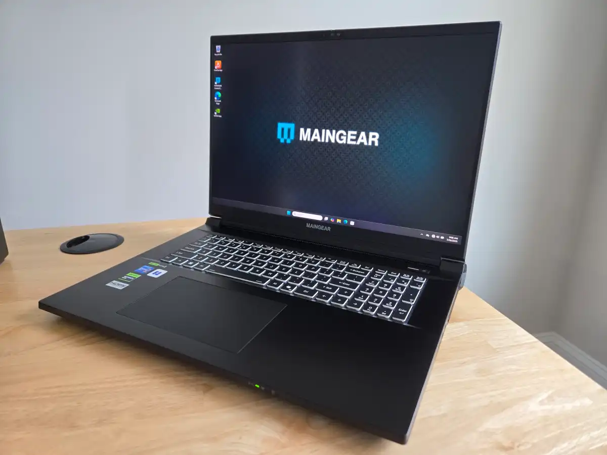 Đánh giá Laptop Maingear Ultima 18: Sức mạnh vượt trội, thiết kế cổ điển 16 Maingear Ultima 18 4