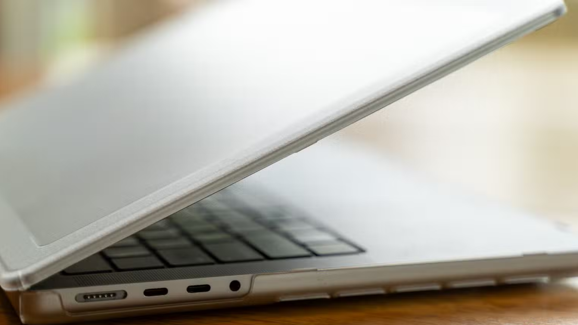 May tinh bang Chromebook kem but USI Lua chon hoan hao cho du lich 2