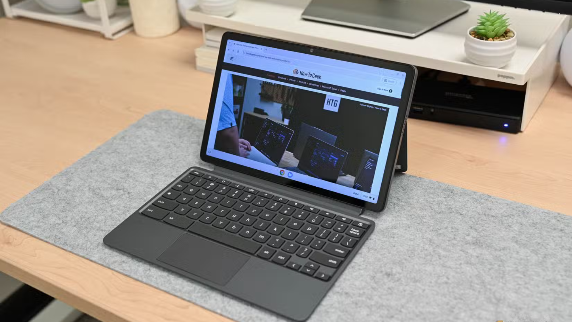 May tinh bang Chromebook kem but USI Lua chon hoan hao cho du lich 5