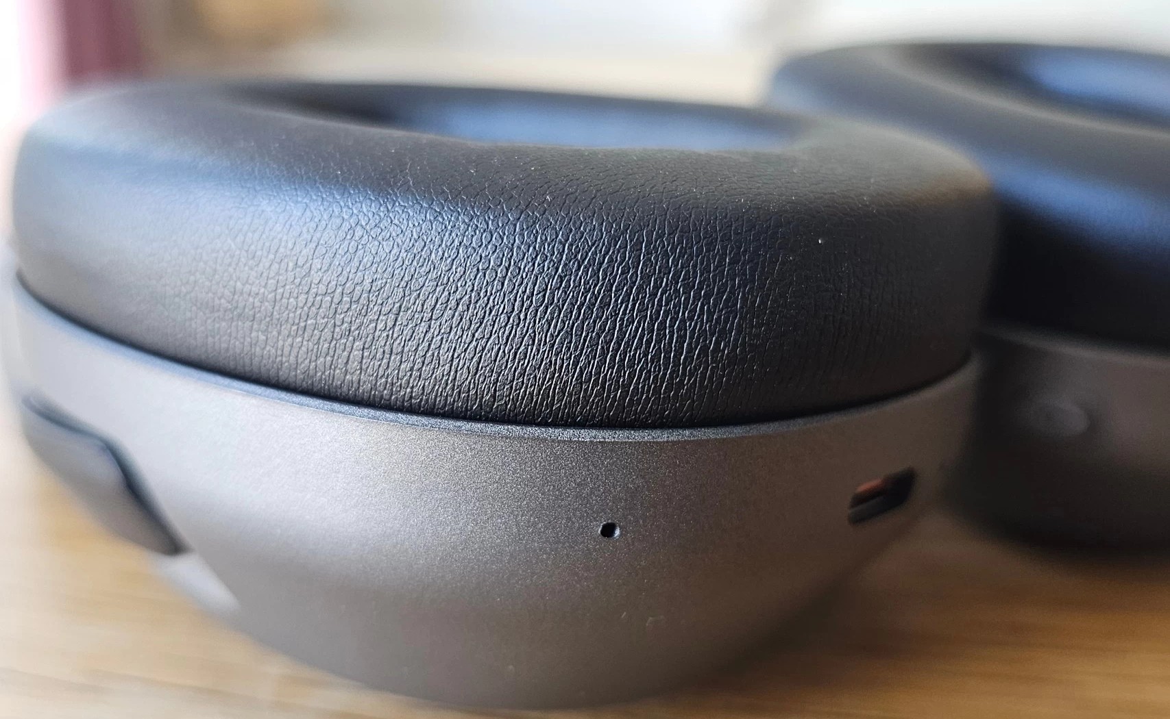 Đánh giá OXS storm A2: Tai nghe gaming không dây với công nghệ hybrid ANC 17 OXS storm A2 3