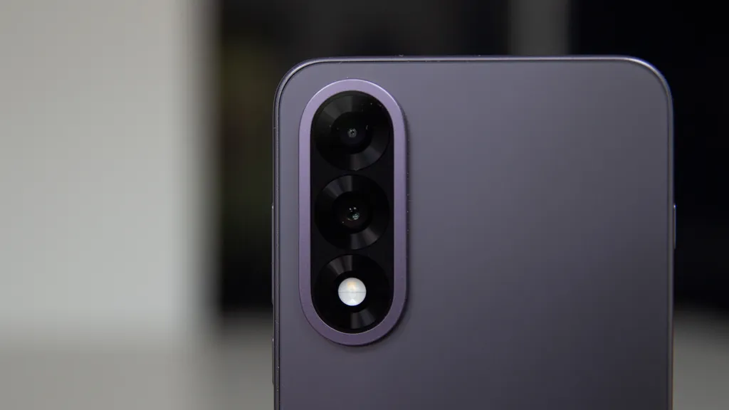 Đánh giá OnePlus Nord 5: Cỗ máy 144Hz với pin khổng lồ và selfie tuyệt đẹp 16 OnePlus Nord 5 6