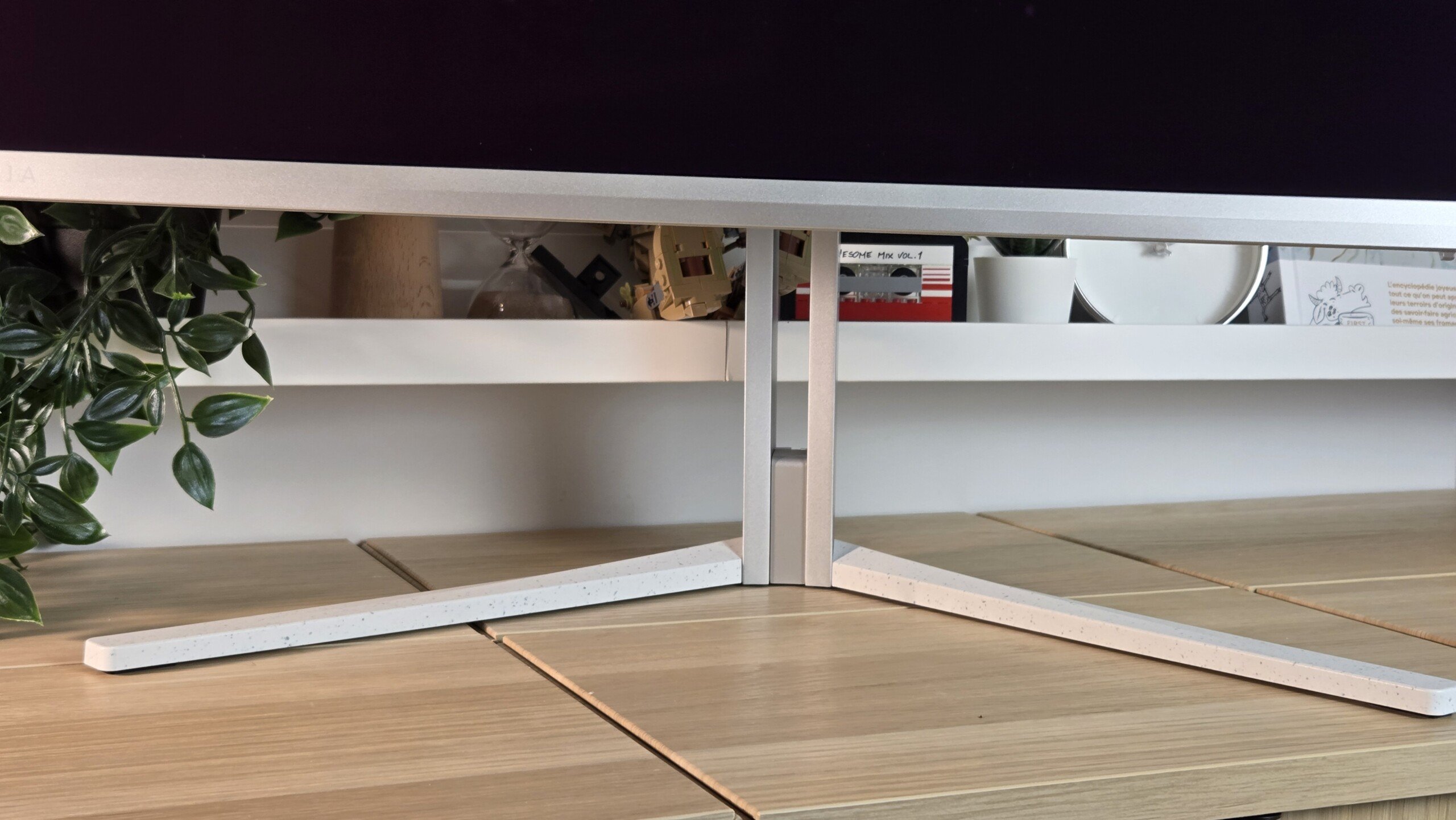 Đánh giá Philips Evnia 27M2N8500: Liệu đây có phải là màn hình OLED 27 inch tốt nhất phân khúc? 16 Philips Evnia 27M2N8500 6