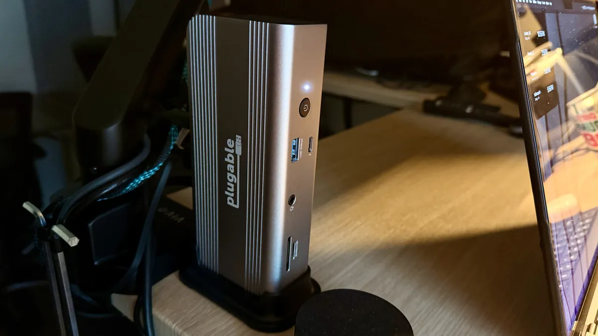 Plugable Thunderbolt 5: Đổi mới làm việc di động với thiết kế tương lai 7 Plugable Thunderbolt 5 2