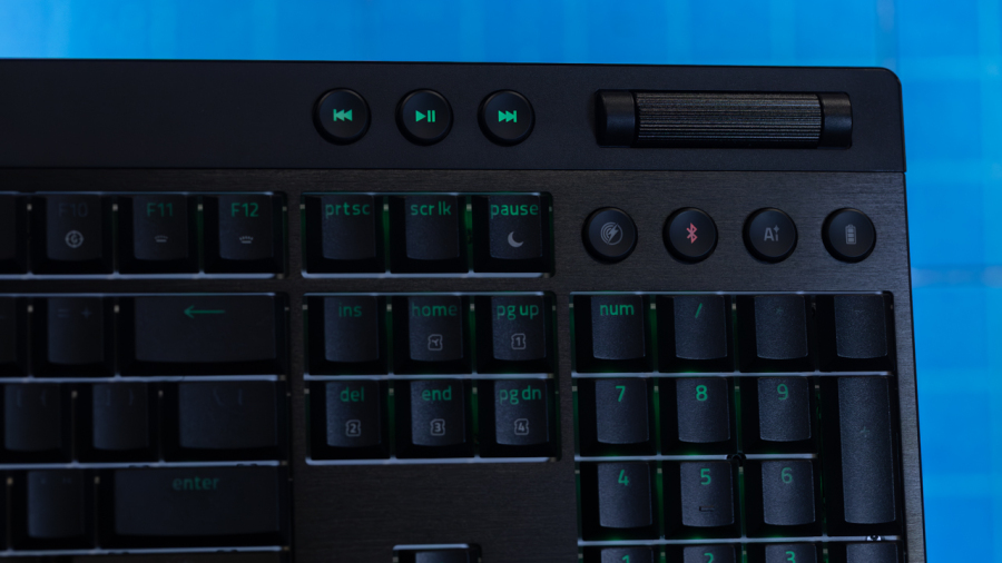 Razer BlackWidow V4 Low Profile HyperSpeed 4