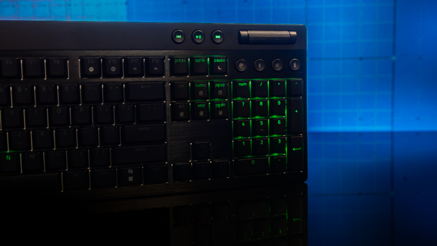 Razer BlackWidow V4 Low Profile HyperSpeed 7