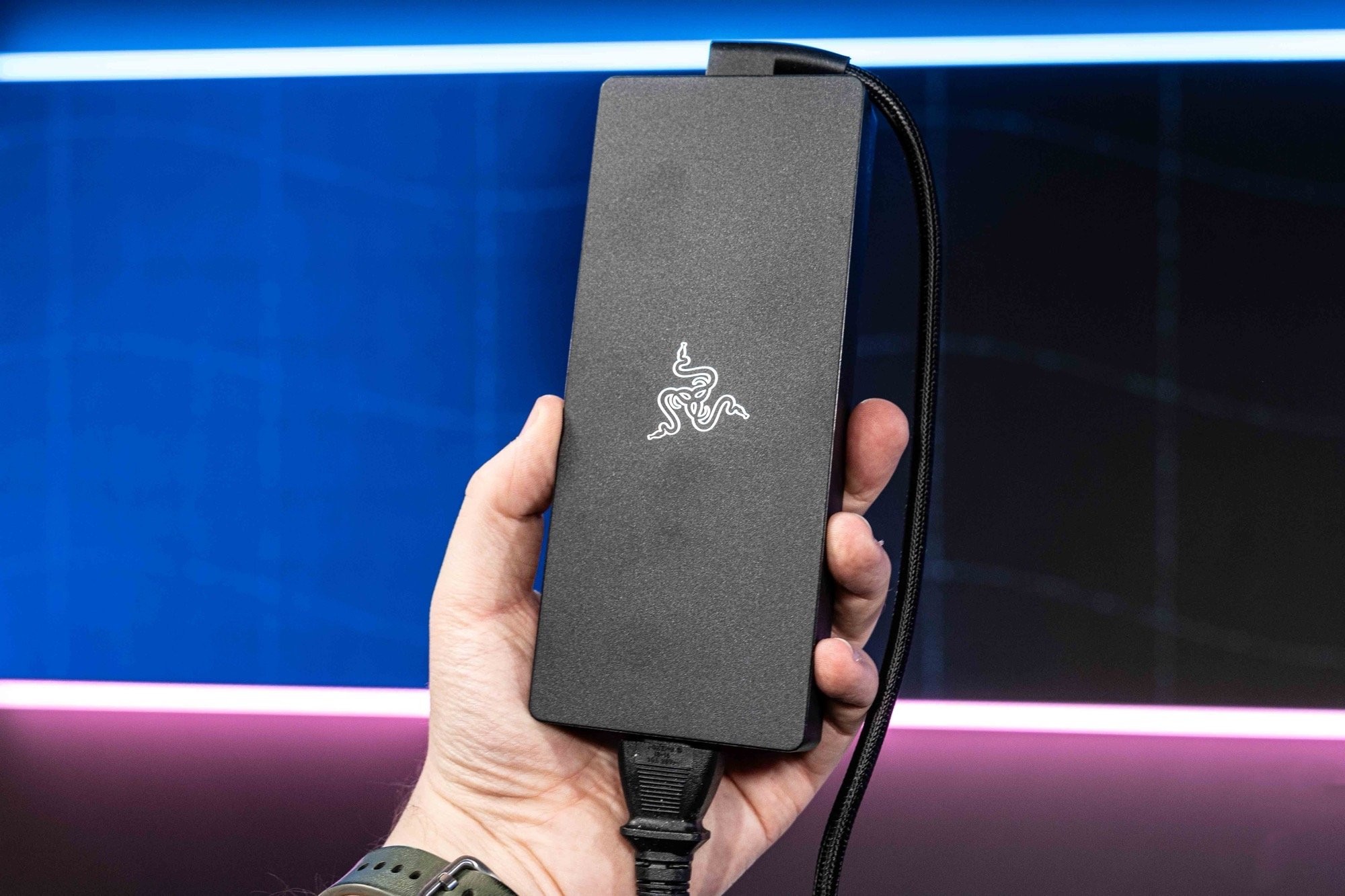 Đánh giá Razer Blade 14 (2024): Chiếc laptop gaming đột phá về tản nhiệt, hoàn hảo cho game thủ và creator 48 Razer Blade 14 2024 1