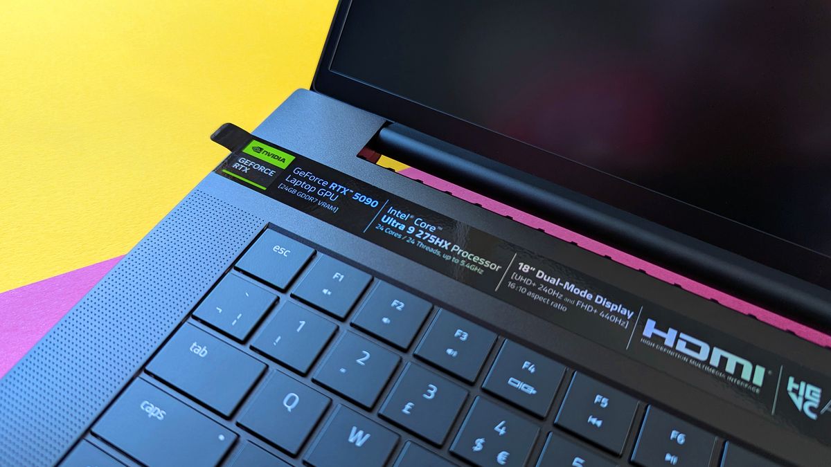 Razer Blade 18 2025 1