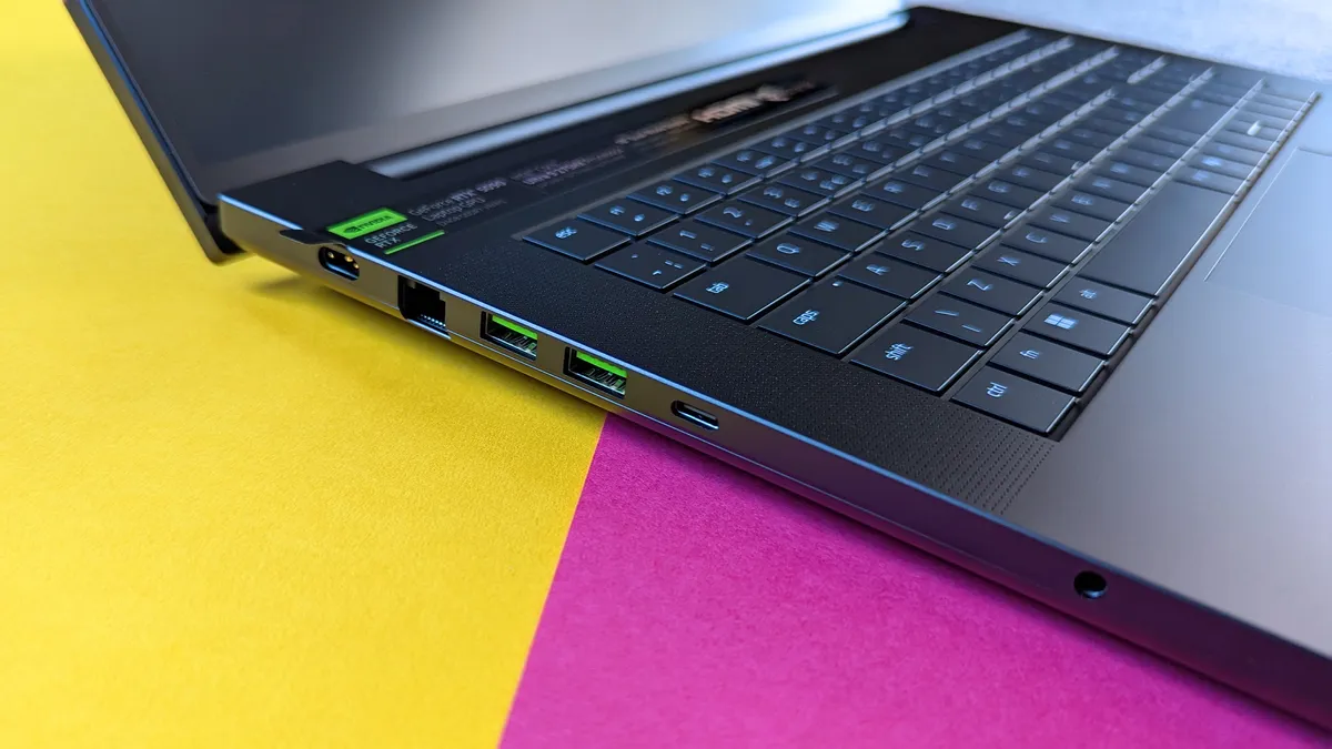 Razer Blade 18 2025 5