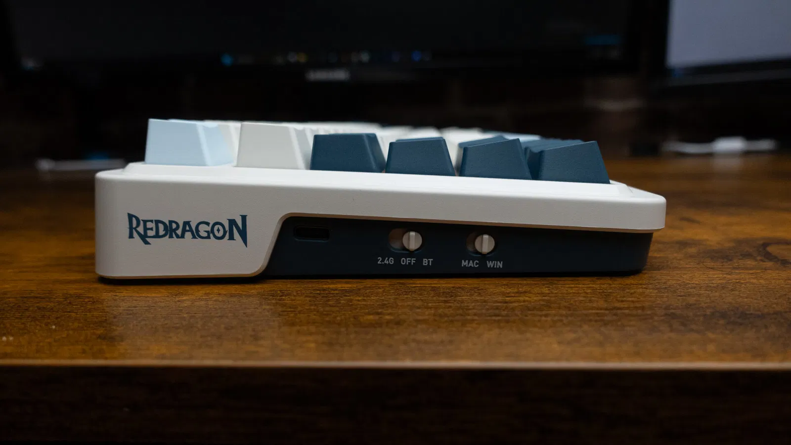 Redragon EISA K686 PRO Blue Himmel: Bàn phím Tri-Mode với thiết kế Eisa độc đáo 6 Redragon EISA K686 PRO 5